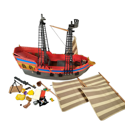 Playmobil Piratenflaggschiff 3940, Piratenschiff