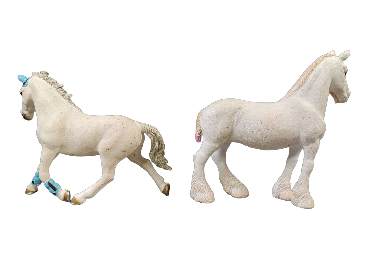Schleich Tiere Bundle 4 Teile Pferde & Reiterfiguren Knabstrupper