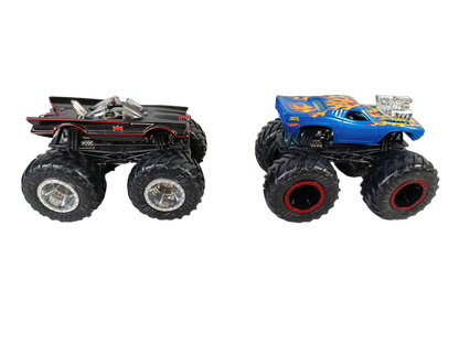Mattel Bundle Hot Wheels Set von 4 Monstertrucks Batmobile Goliath