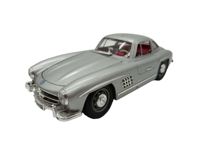 Burago Bundle Mercedes 300 SL & Bugatti Type 59 Set von 2 Modellautos