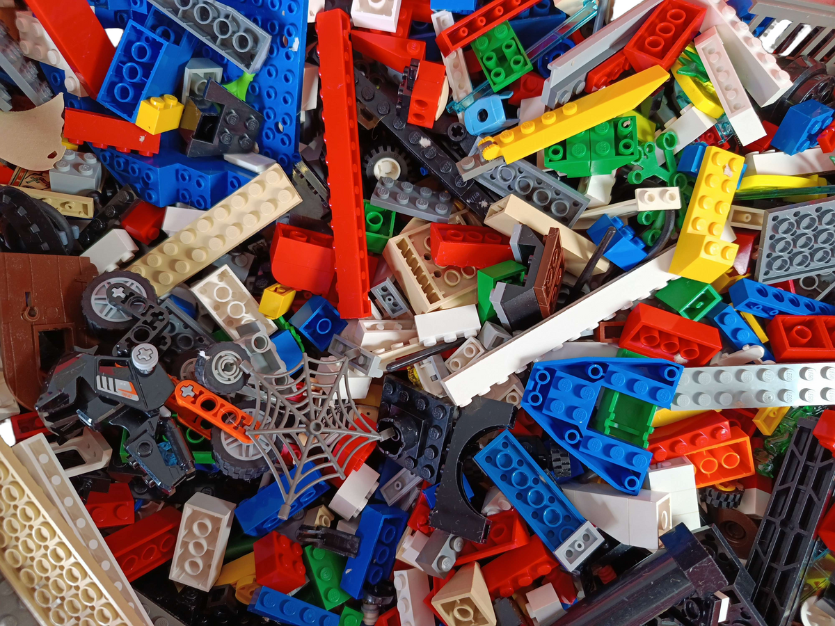Konvolut LEGO ca. 2,2 kg Klemmbausteine & Minifiguren, ab 3 4 5 Jahre