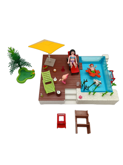 Playmobil Swimmingpool mit Terrasse 5575 Spielset mit Zubehör