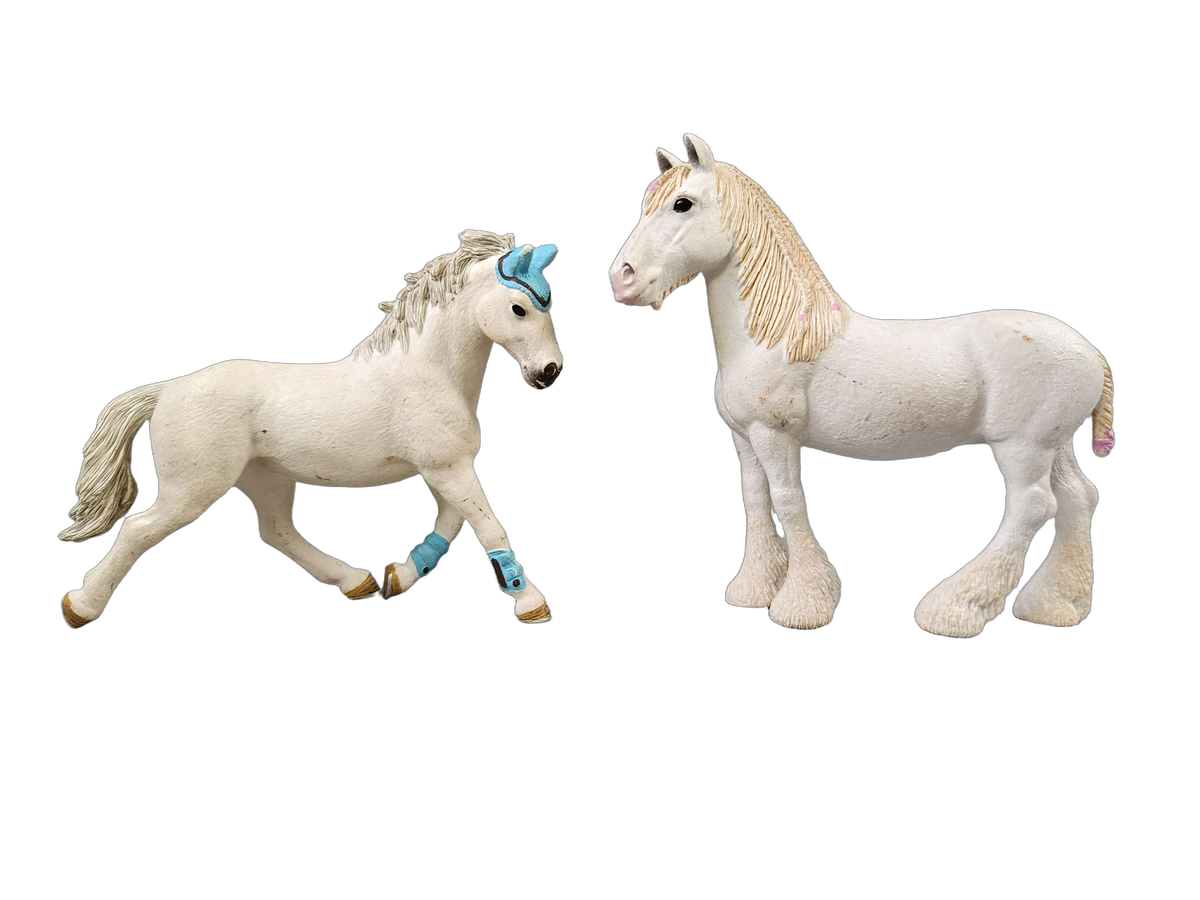 Schleich Tiere Bundle 4 Teile Pferde & Reiterfiguren Knabstrupper