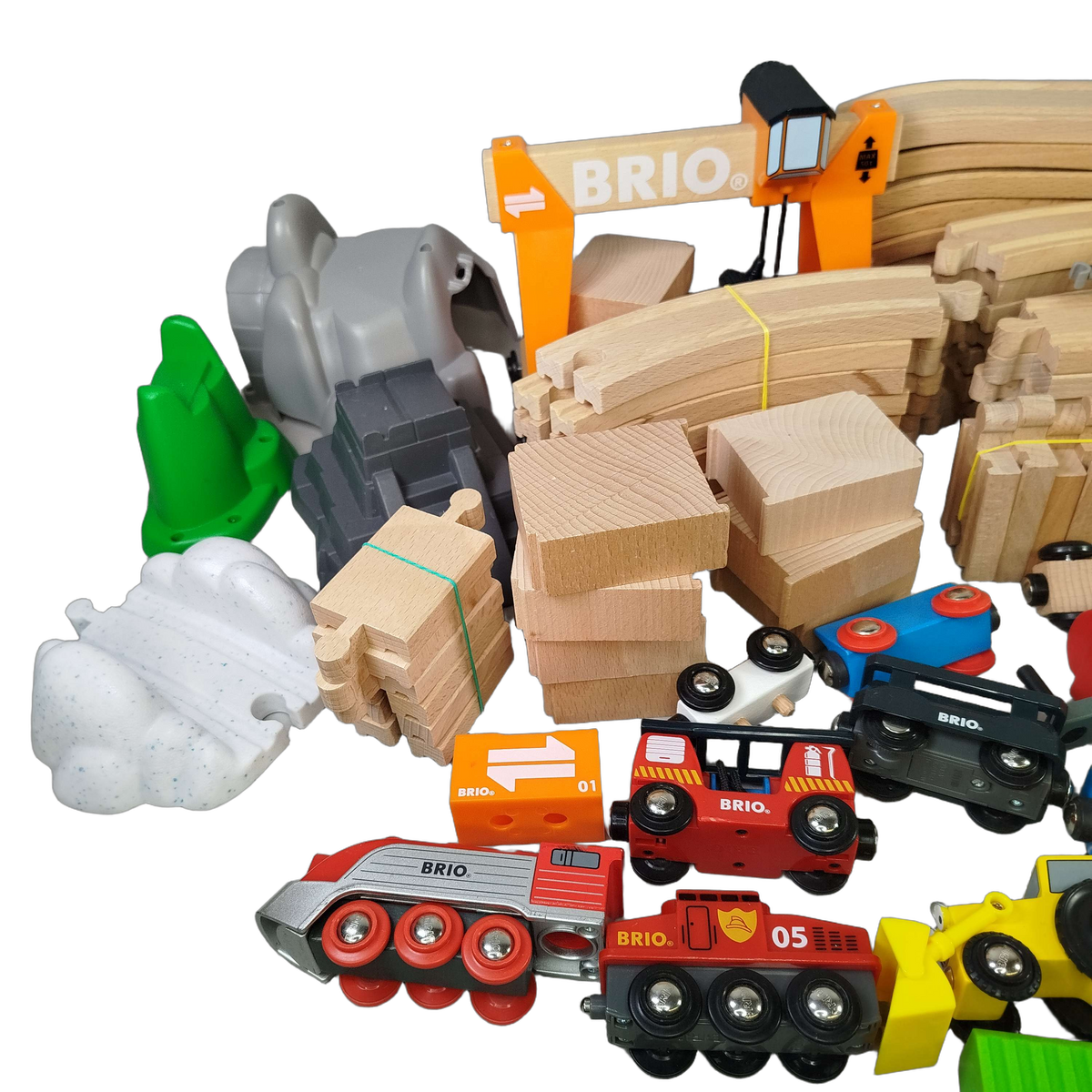 BRIO Bundle Holzeisenbahn großes Set Kran Lok Wagen & Schienen