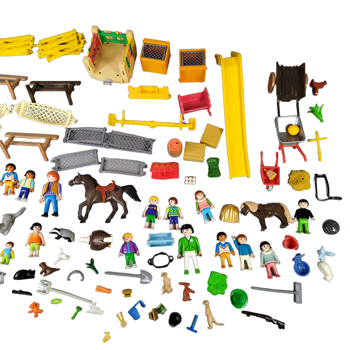 Playmobil Bundle Bauernhof Spielplatz Set Figuren & Tiere & Zubehör