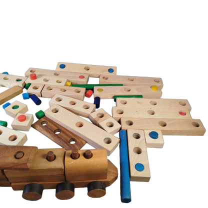 Bundle Holz großes Set Bausteine, Verbinder & Stifte mit Holzzug