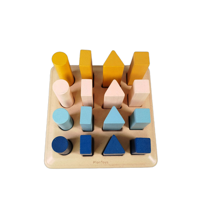 PlanToys Sortierbrett 16 Vertiefungen Montessori Lernspiel