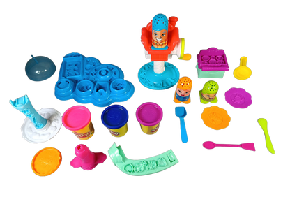 Hasbro Bundle Play-Doh Friseursalon Set Knete, Figuren & Werkzeug