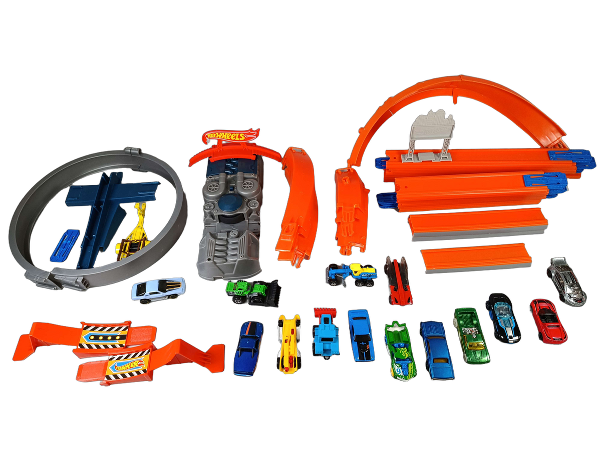Hot Wheels Bundle Crash Canyon großes Set Rennbahn & 16 Autos