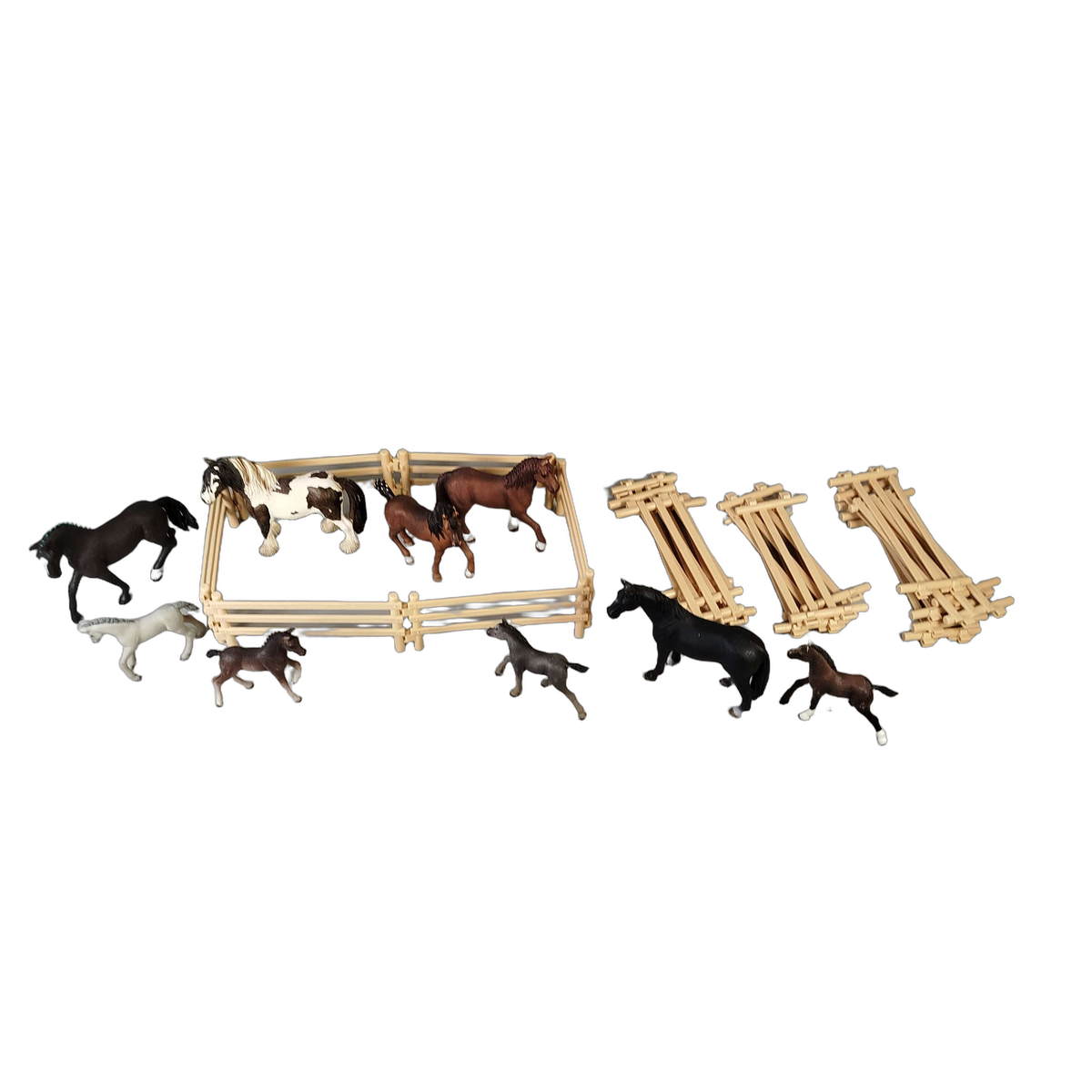 Schleich Tiere Bundle 14 Teile Pferde Figuren & Zaunelemente
