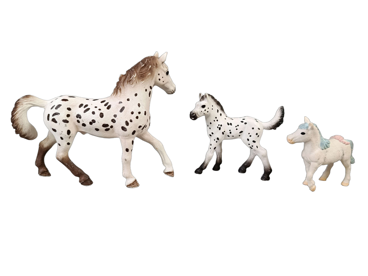 Schleich Tiere Bundle 4 Teile Pferde & Reiterfiguren Knabstrupper