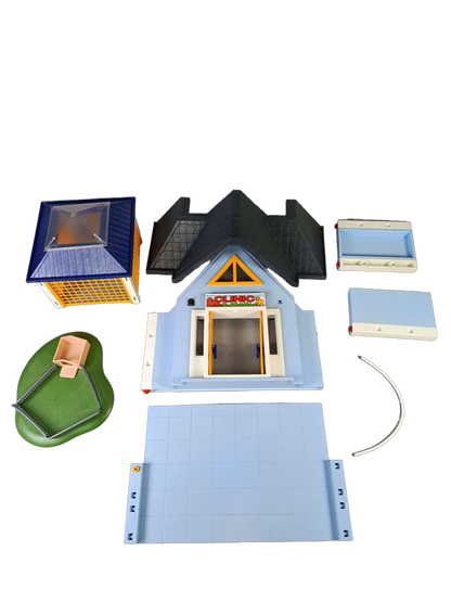 Playmobil Tierklinik mit Gehegen 4343 Spielset
