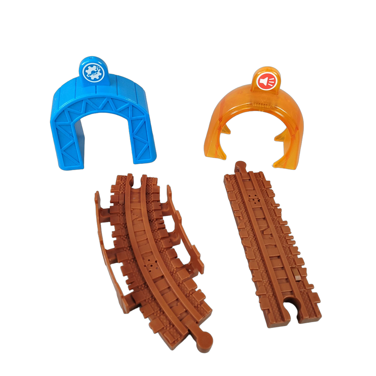 BRIO Bundle Smart Tech Action Tunnel Set von 4 Schienen & Zubehör