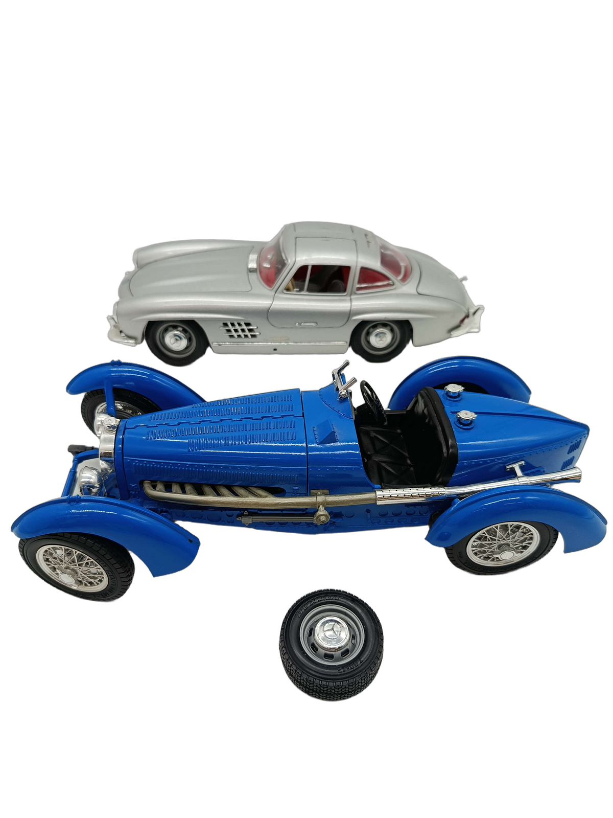 Burago Bundle Mercedes 300 SL & Bugatti Type 59 Set von 2 Modellautos