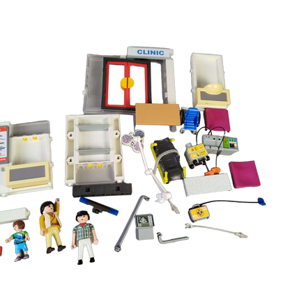 Playmobil Krankenhaus & Krankenwagen Spielset mit Figuren & Zubehör