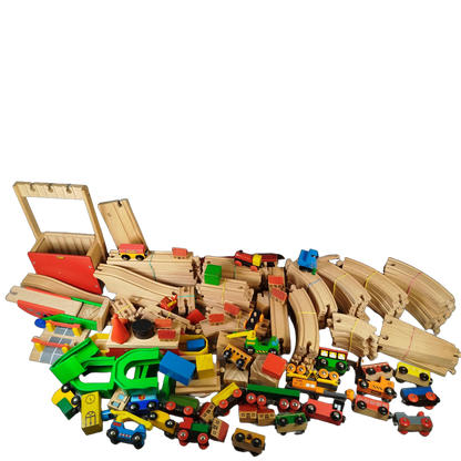 BRIO Bundle Holzeisenbahn Straßen & Schienen Deluxe, großes Set