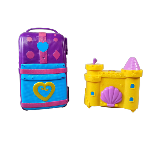 Mattel Bundle Beach Vibes & Sand Castle Set von 2 Koffer & Figuren