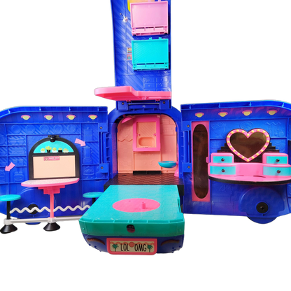 MGA Entertainment 4-in-1 Glamper Fashion Camper Puppen Wohnmobil Set