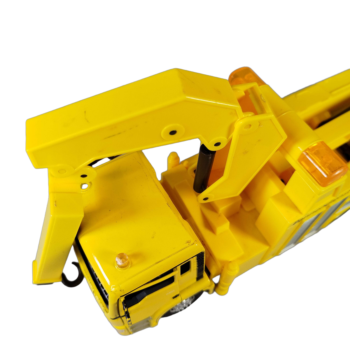 Abschleppwagen Pannendienst mit Kran & Radlift Modellauto