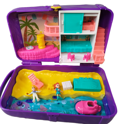 Mattel Bundle Beach Vibes & Sand Castle Set von 2 Koffer & Figuren