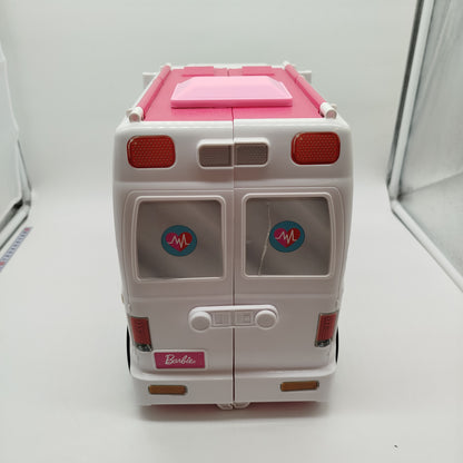 Mattel Barbie Krankenwagen und Klinik – ohne OVP und Zubehör