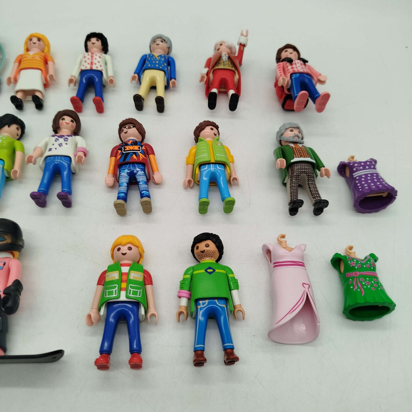 Playmobil Bundle Erwachsene 16 Figuren & Kleidung ab 3 4 5 Jahre | ✅ geprüft 