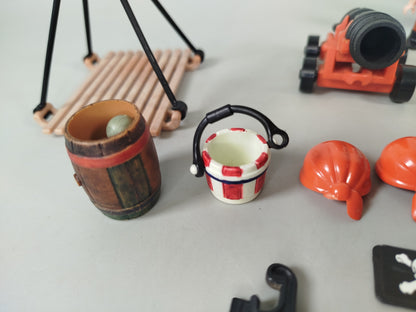 Vintage Piratenschiff Set – mit Figuren und Kanonen, unvollständig