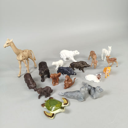 DDR - Tierfiguren Set von 18 