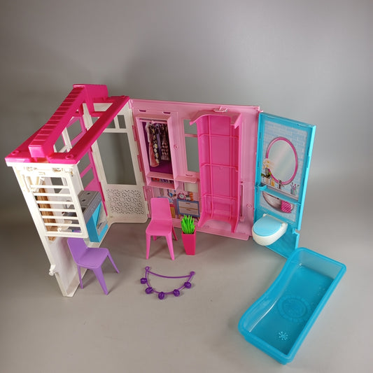 Barbie Puppenhaus Getaway House – mit Zubehör Set