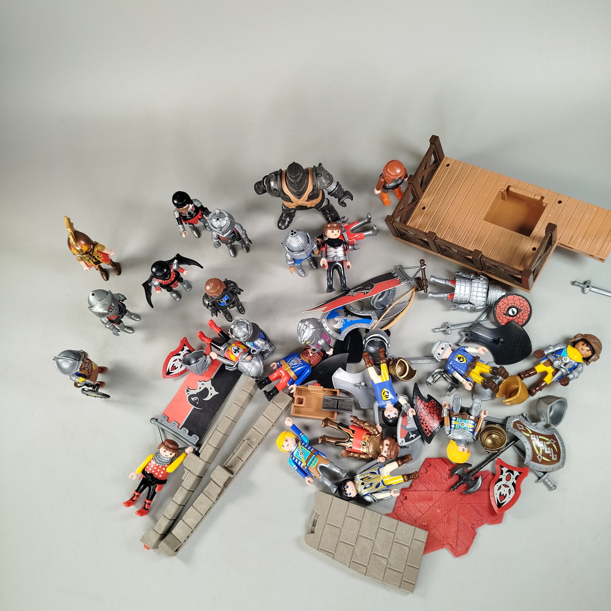 Playmobil 6001 Knights Falcon Knights Castle Martinique