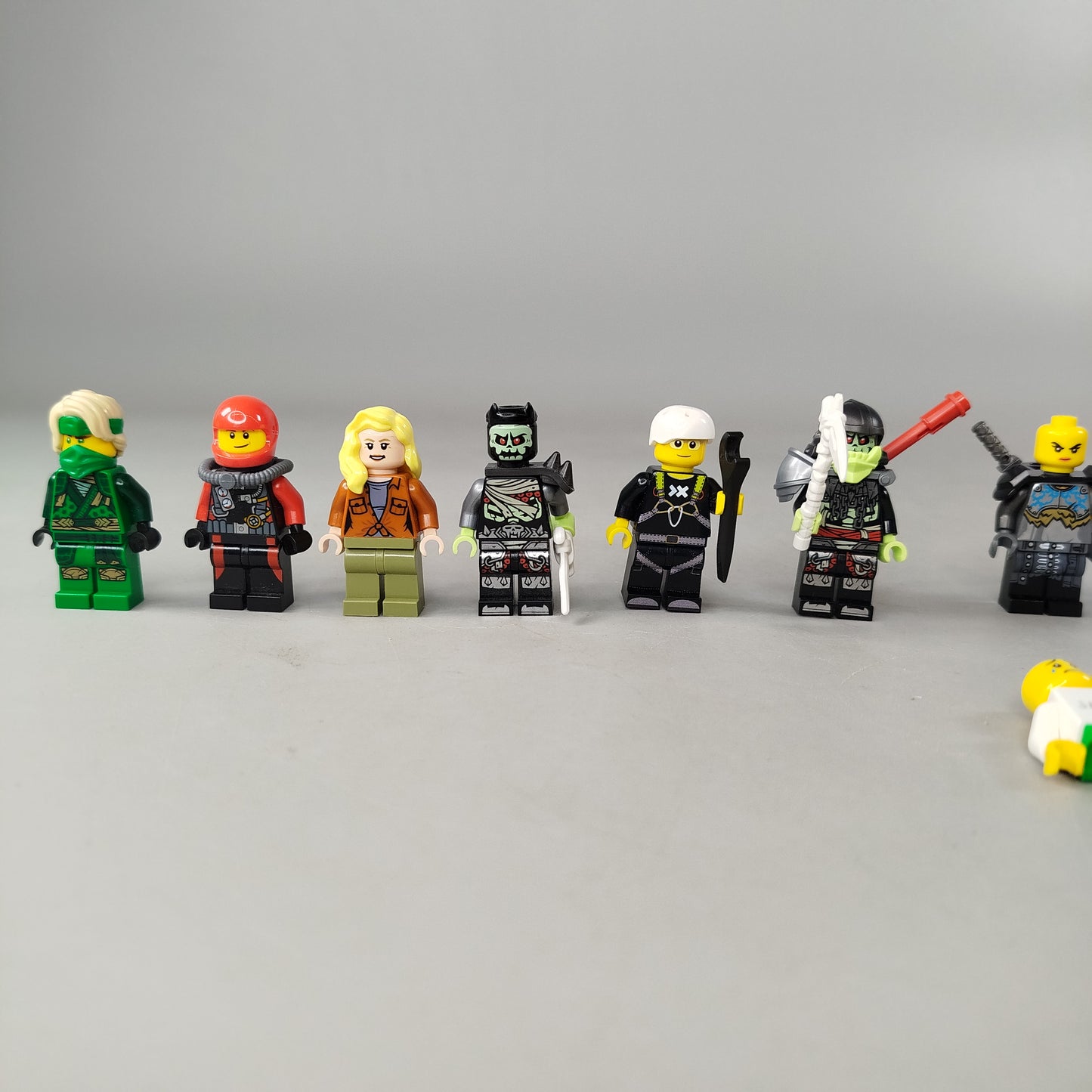LEGO Bundle Minifiguren 12x Figuren ab 6 7 8 Jahre