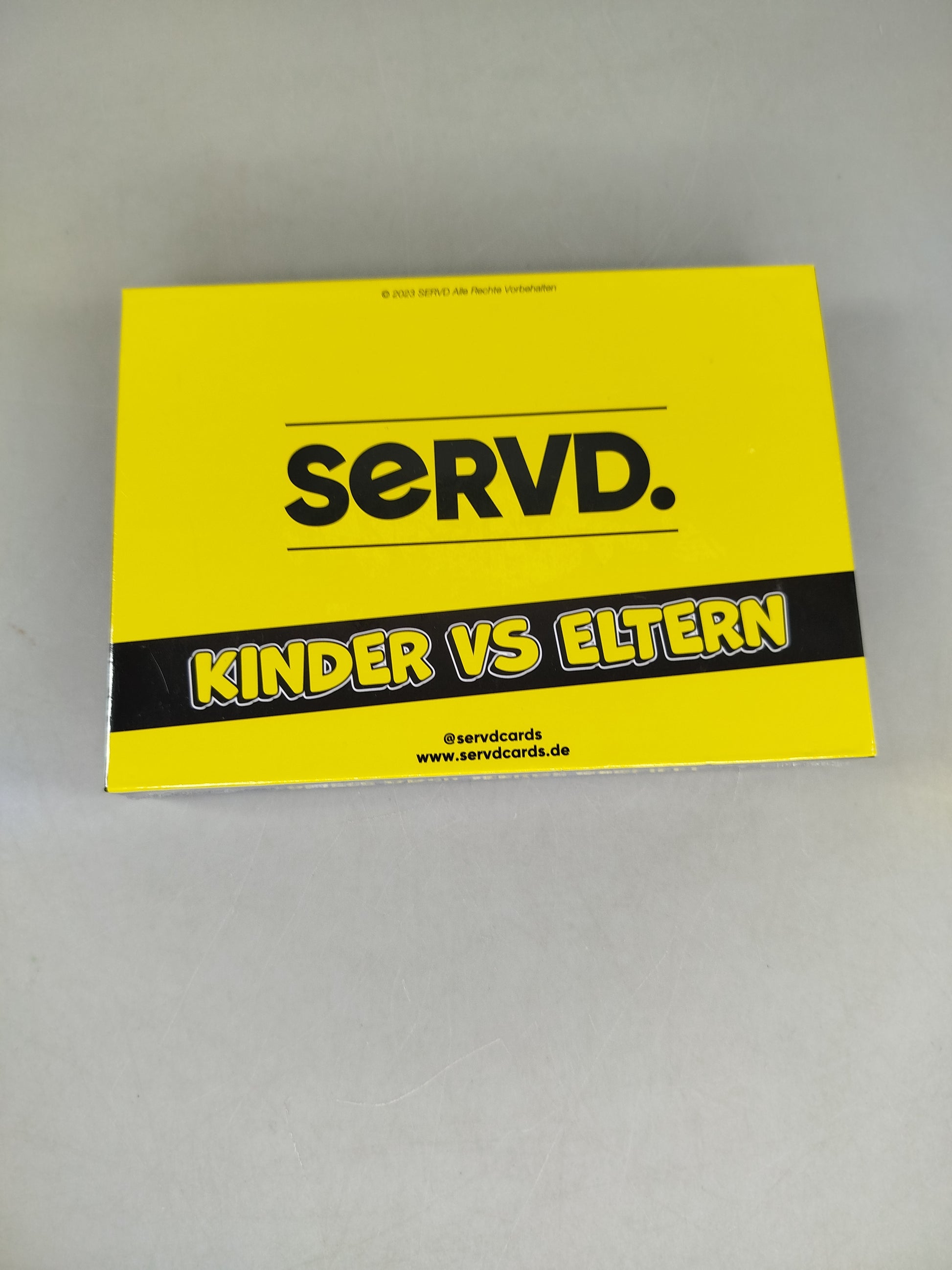 SERVD Kartenspiel – Kinder vs Eltern, neu, OVP