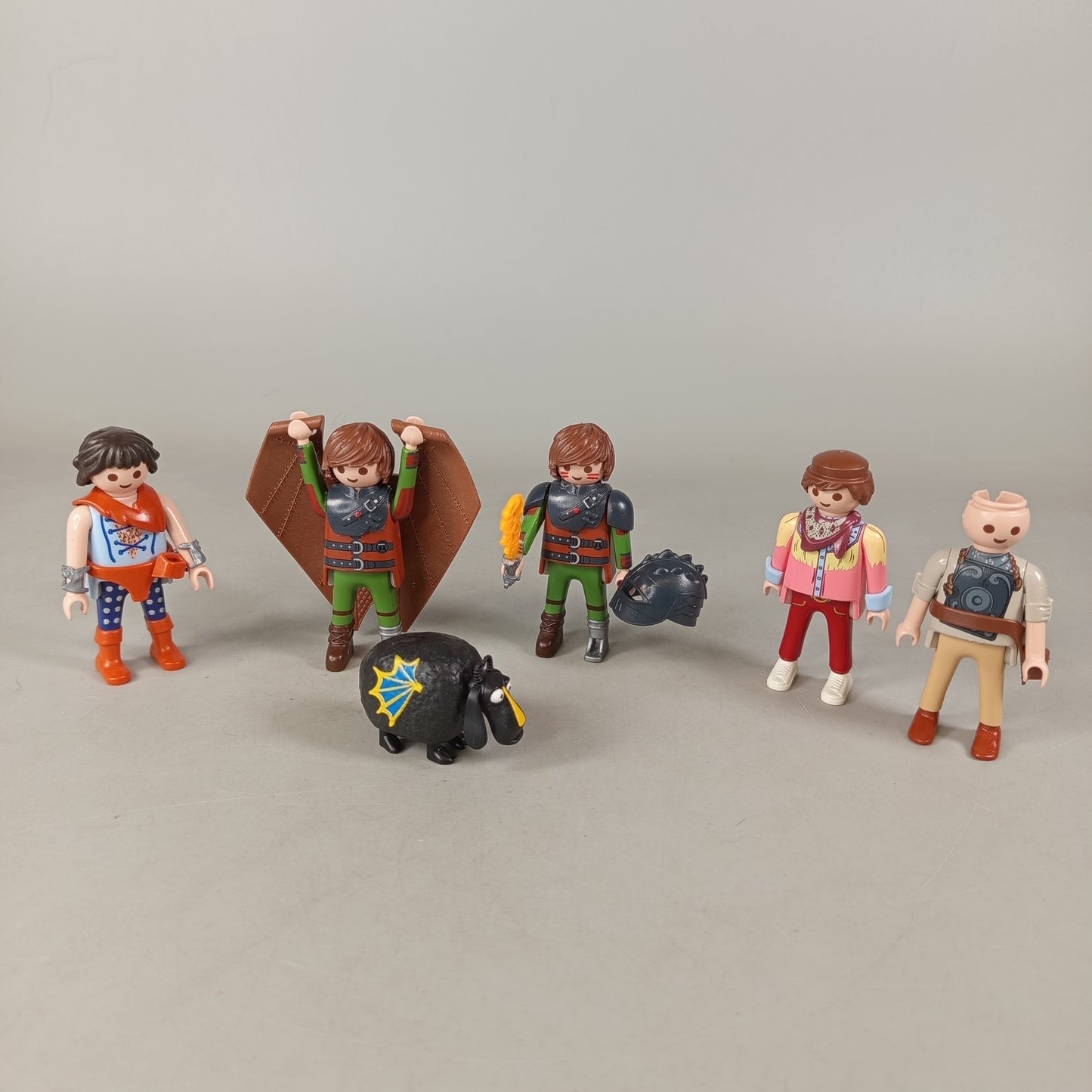 Playmobil Bundle Ritter Set von 7 Figuren & Tierfigur