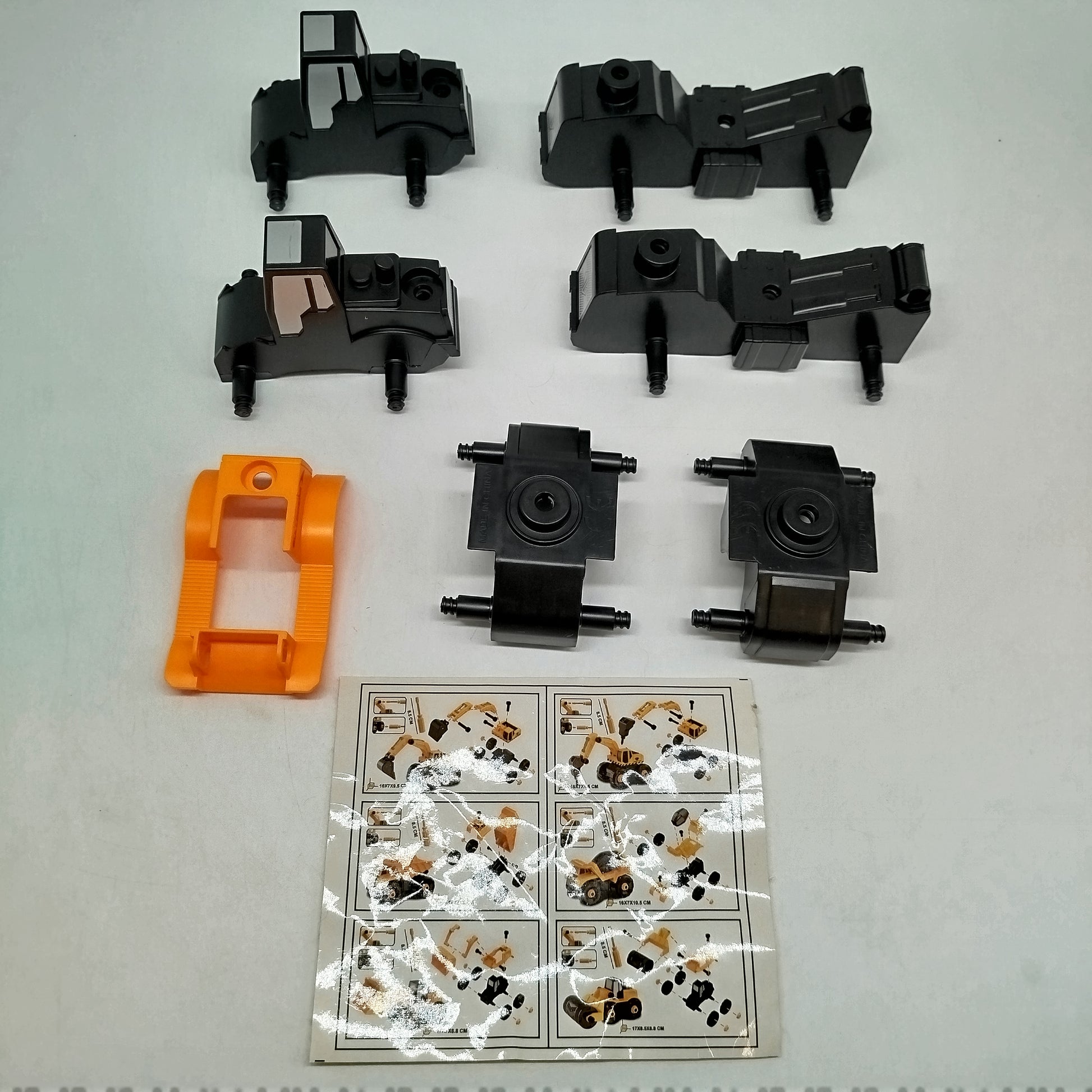 VonPlay Baufahrzeuge 6-in-1 DIY Konstruktionsset mit Werkzeug, OVP