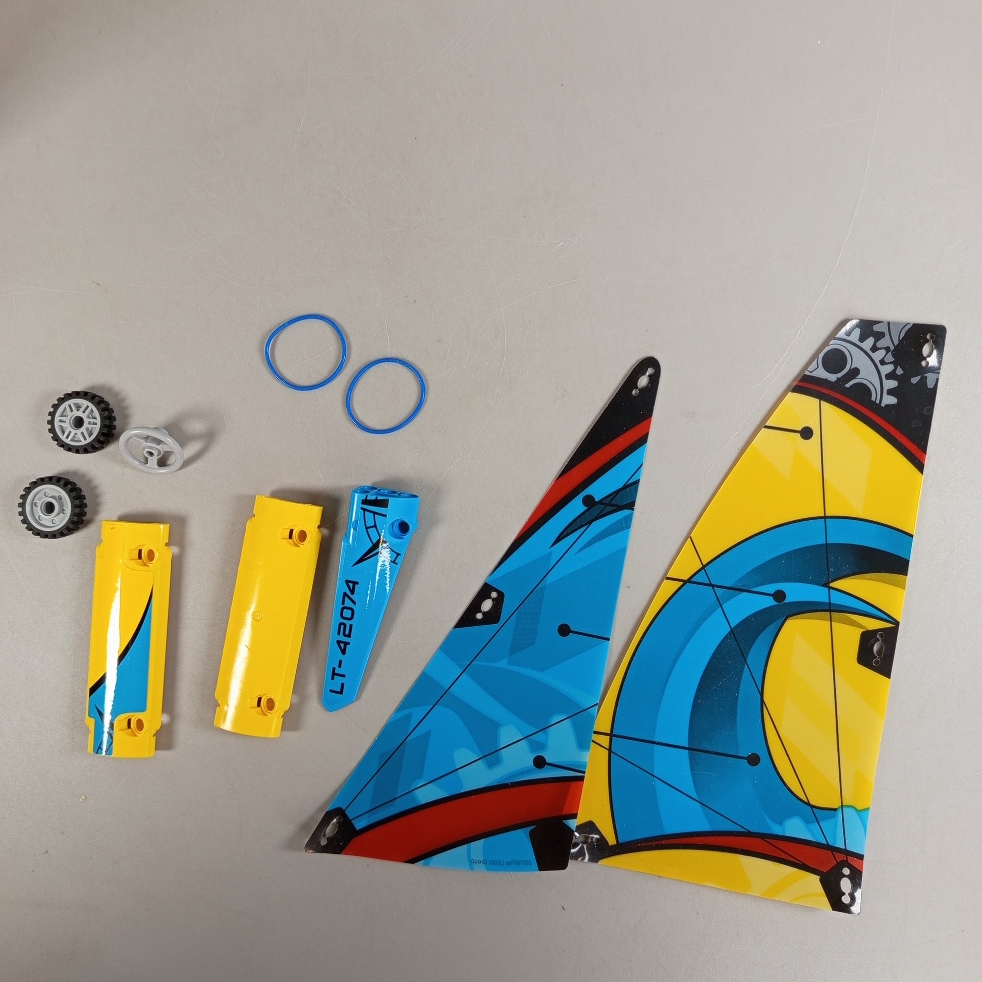 LEGO Technic 42074 Segelboot Set
