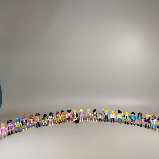 Playmobil Figuren Konvolut – Set von 24 Spielfiguren