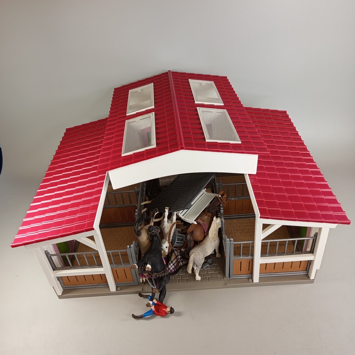 Schleich Bundle Pferdestall Spielset 12 Pferde & Reiter Zubehör