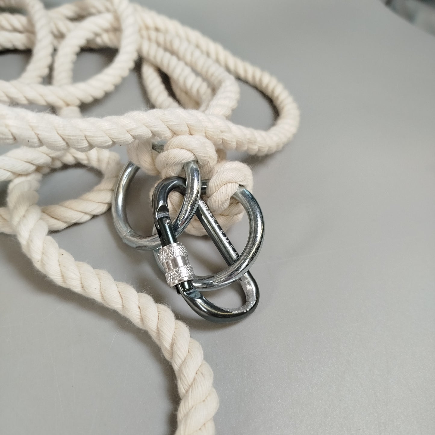 Baby Holzschaukel – mit Seilen & 2 Kissen