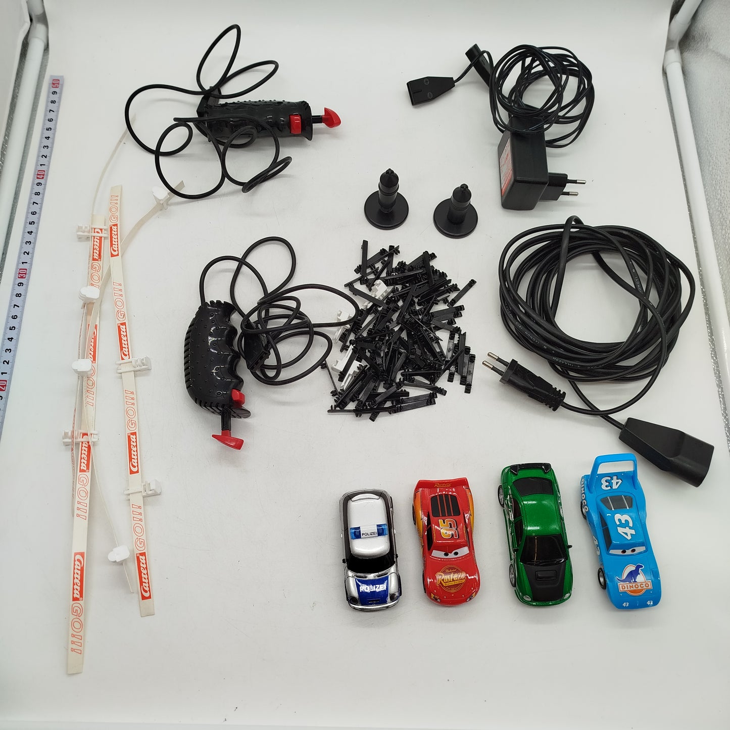 Carrera Bundle GO!!! Cars 4x Slotcars, gebraucht, ab 6 Jahre 