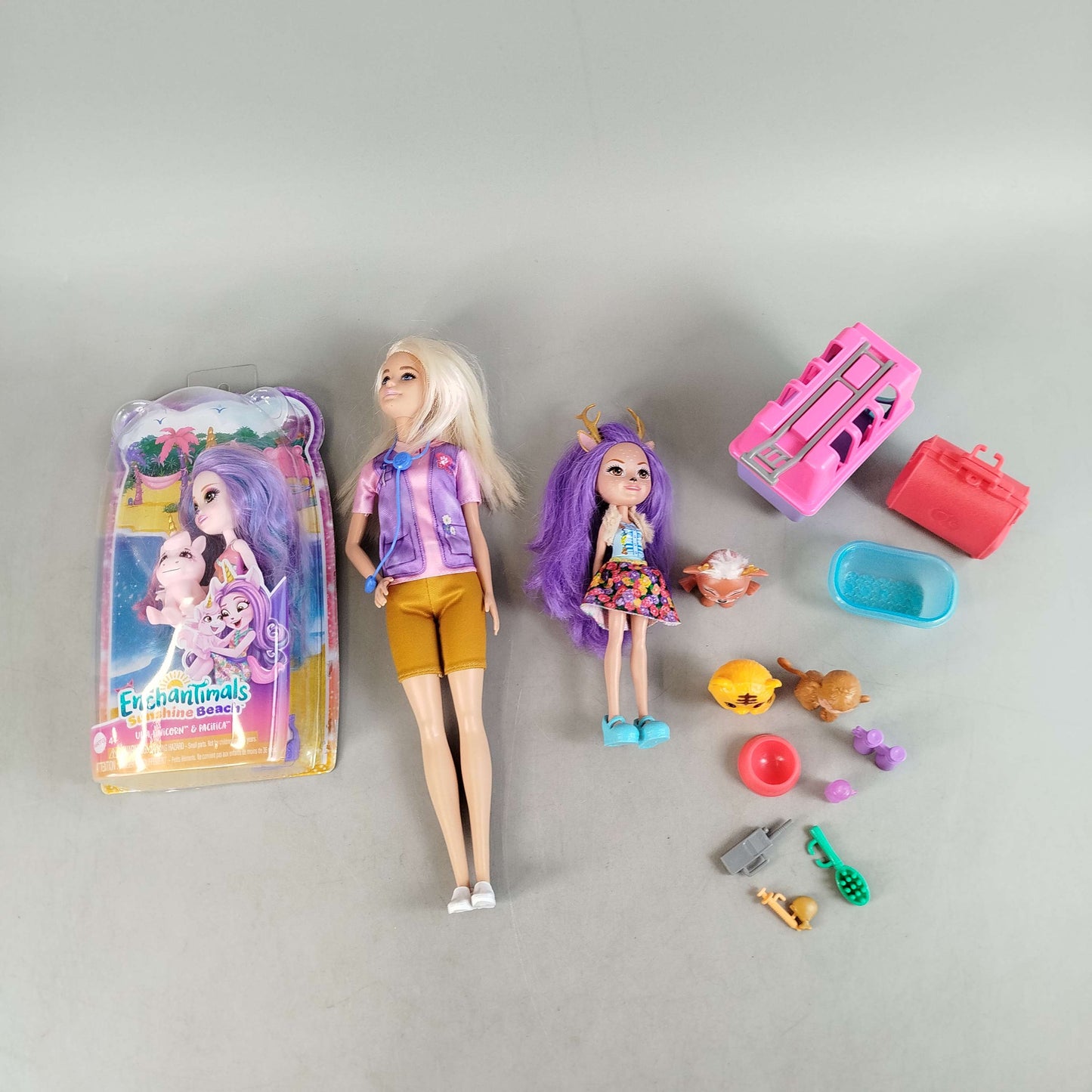 Mattel Bundle Barbie Enchantimals Puppen & Tiere