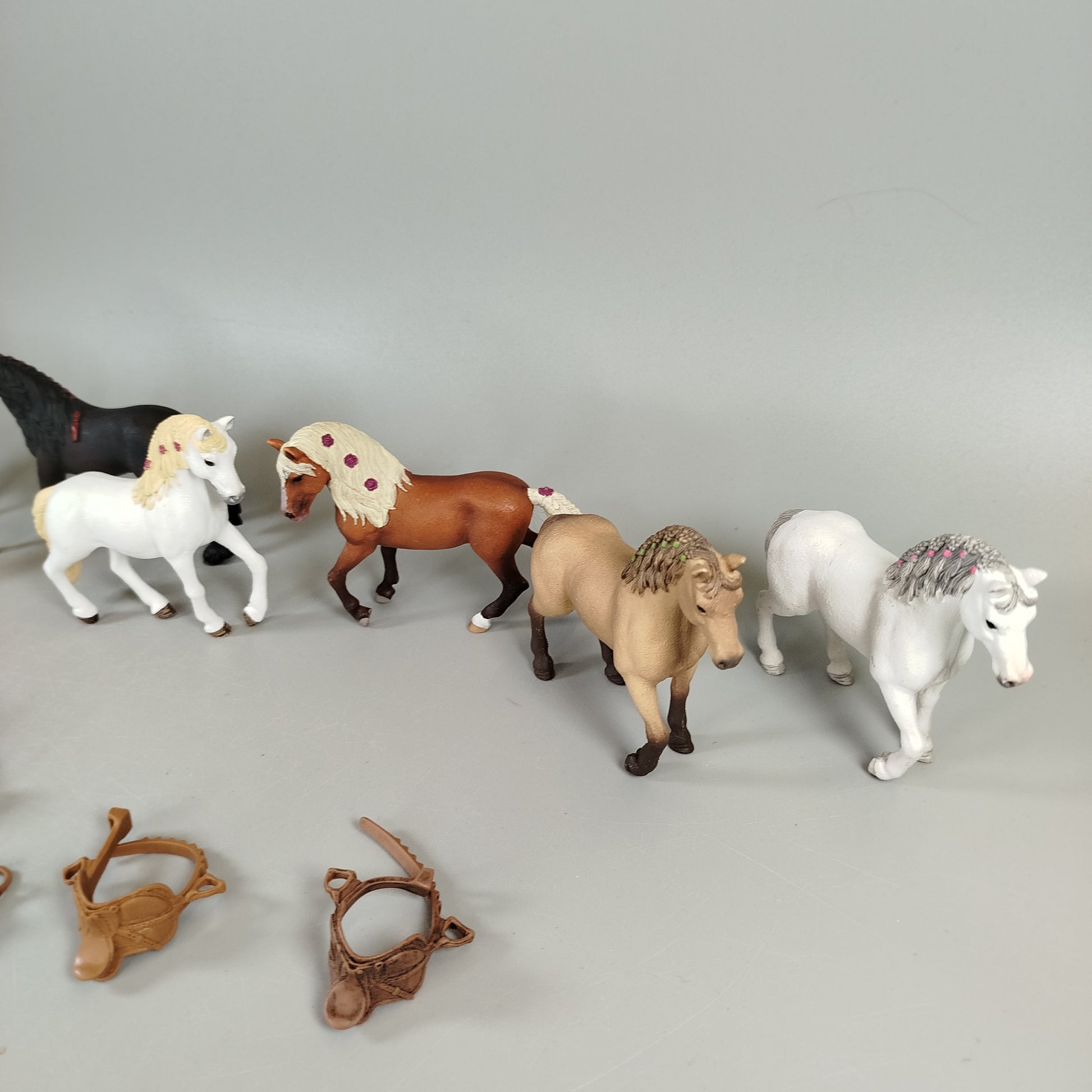 Schleich Pferde – Set von 7 Figuren & Accessoires