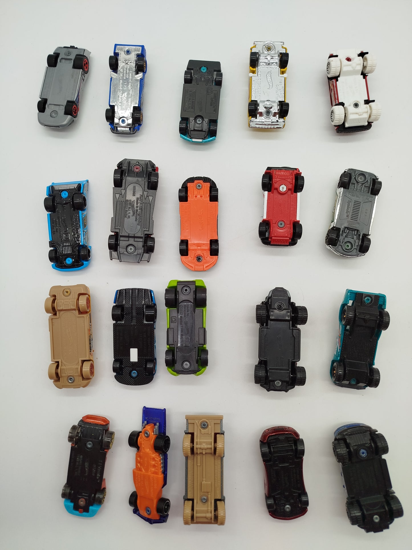 Hot Wheels Miniaturauto Set von 20 Fahrzeugen