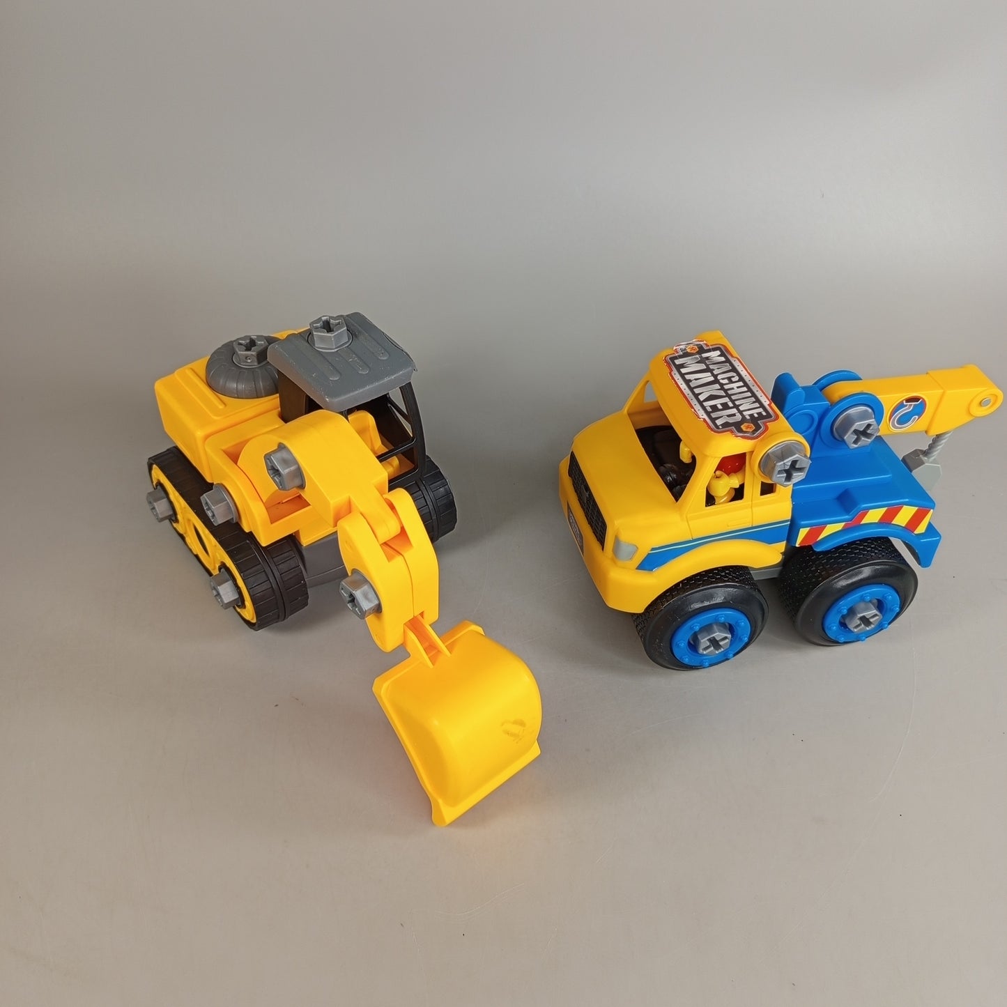 Machine Maker Baufahrzeug-Set – 2 Fahrzeuge mit Schraubwerkzeug
