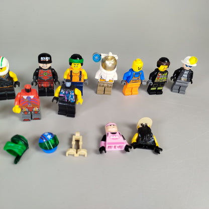 LEGO Minifiguren Set - 18 Stück mit Zubehör, gut