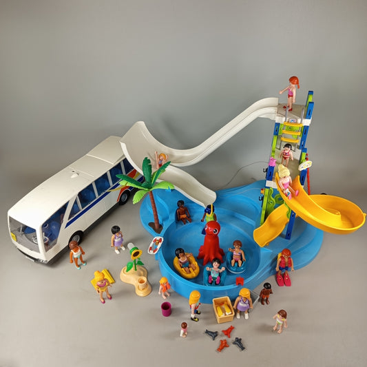 Playmobil Bundle Wasserpark Figuren & Bus