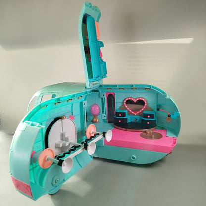 MGA L.O.L. OMG Glam N' Go Camper 502500 Puppenhaus
