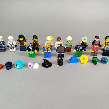 LEGO Minifiguren Set - 18 Stück mit Zubehör, gut