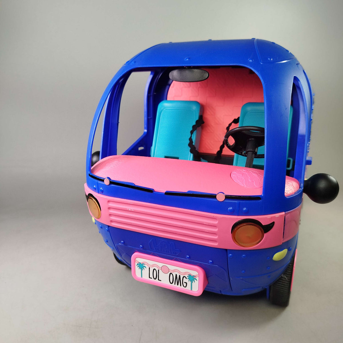 MGA Entertainment 4-in-1 Glamper Fashion Camper Puppen Wohnmobil Set
