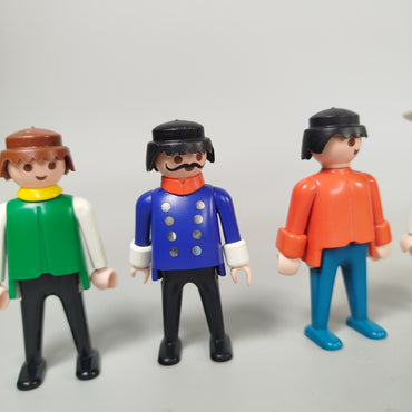 Vintage Playmobil Figuren-Set – 6 Spielfiguren & Pferd