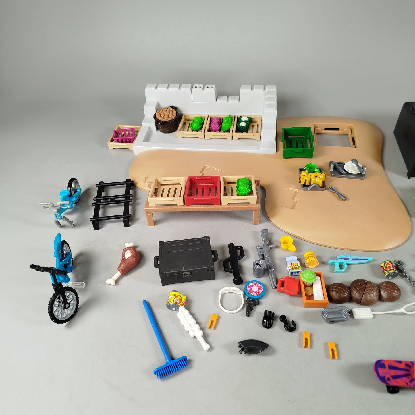 Konvolut Playmobil Fahrzeuge & Marktszene ca. 1,0 kg, gebraucht, ab 3 Jahre 